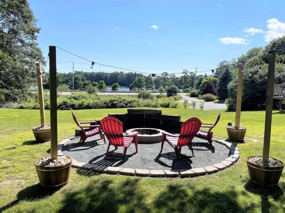 2 Bedroom Home W/ Pondside View Backyard Maine Escape 巴港 外观 照片