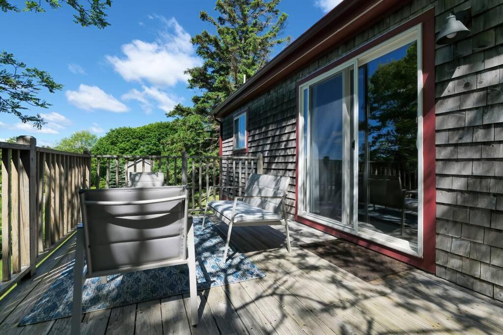 2 Bedroom Home W/ Pondside View Backyard Maine Escape 巴港 外观 照片